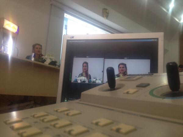 bilimtv's tweet photo. #GalaksininKraliçesi @Gulhan_Sen şu an da canlı olarak Bilim TV'de http://t.co/J4pzJHbgQp http://t.co/K0ddN4E8xL