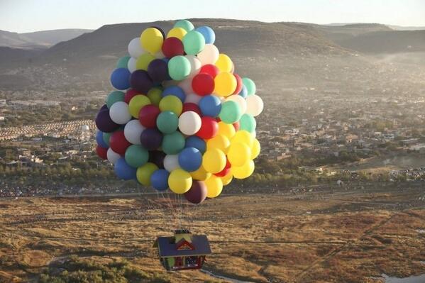 QueenBeerJeans's tweet image. #QBknowledge | Up baloon house in real life.