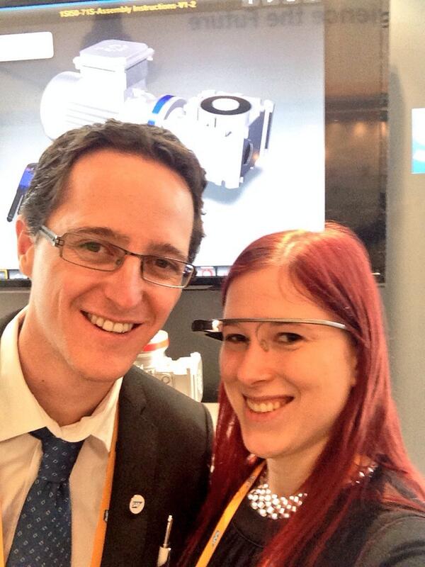 denisenepraunig's tweet image. Google Glass :-D #futureworkplace #sapmobile #MWC14 @omercier