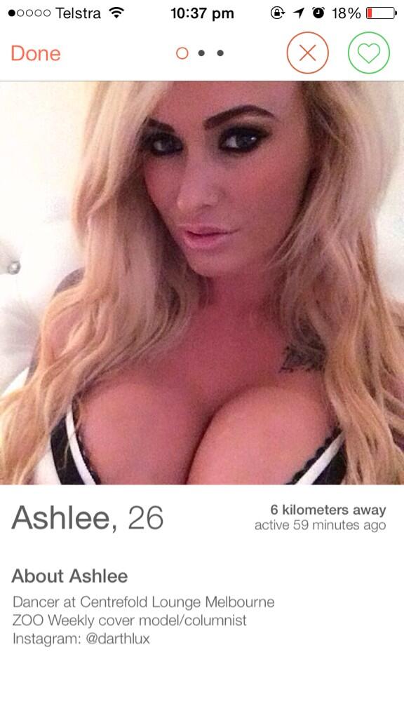 Conners12's tweet photo. @ashleeadams what are you doing on tinder #tinder #idswipeyoutotheright http://t.co/RsW2bHqqNX