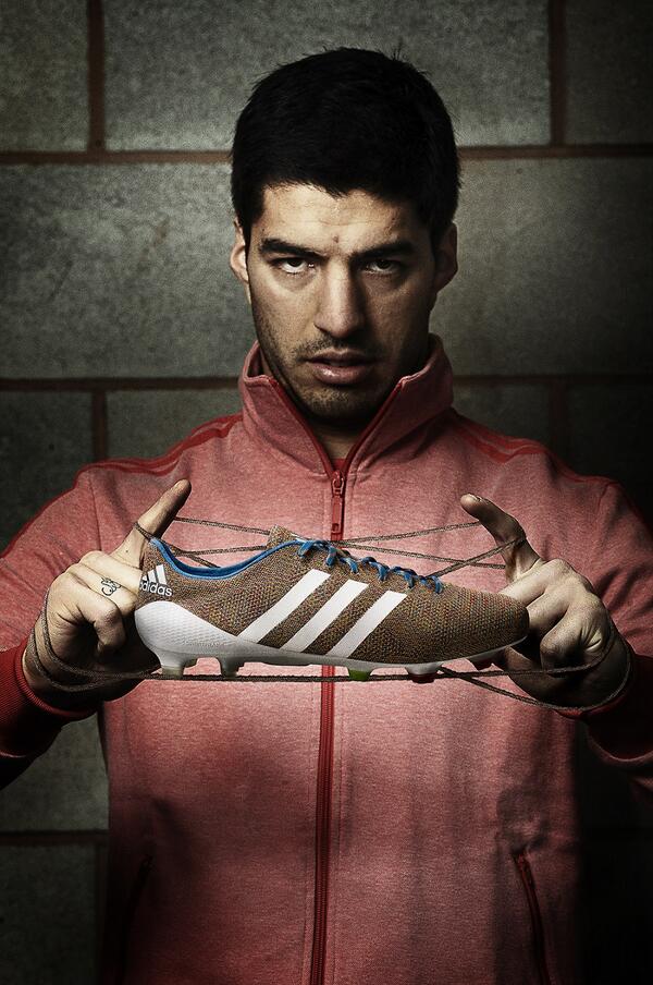 football_ie's tweet image. Luis Suarez will debut the first knitted football boots at Old Trafford on 16 March tsc.re/1mIDpWr