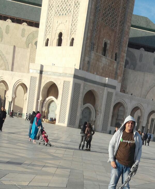CasaMongoDB's tweet image. #MongoDB Ti-shirt | Live From #Casablanca @MongoDB @czajkowski