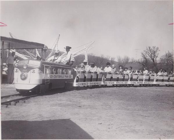 SandyLakePark's tweet image. Another early #parktrain for #tbt owned by the #SandyLakePark family. The #familyfun spot for generations.