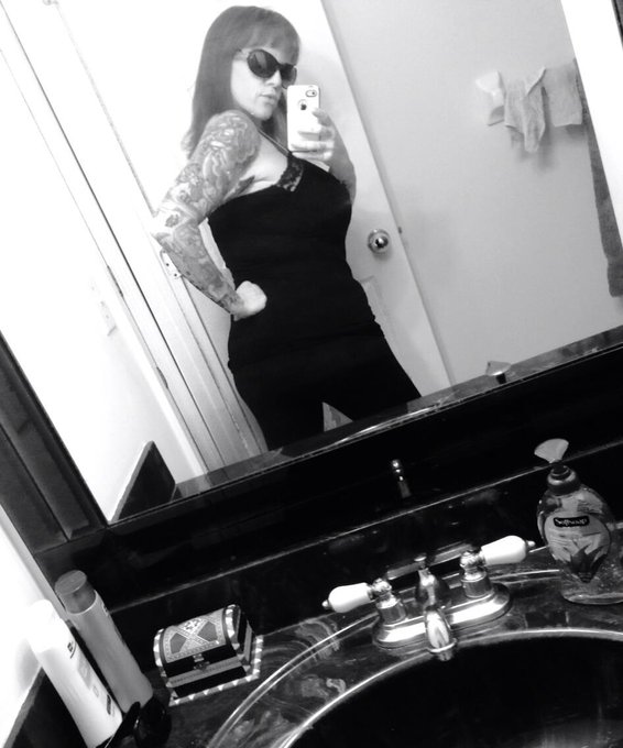 ... Takin' my #whooty with me ;) @naughtymidwest @babestoday @AssPamphlet @GreatAssBigTits @webcambabescom<a href="/tag/whooty"class="tags">#whooty</a><a class="tags" href="/tag/naughtymidwest">@naughtymidwest</a>