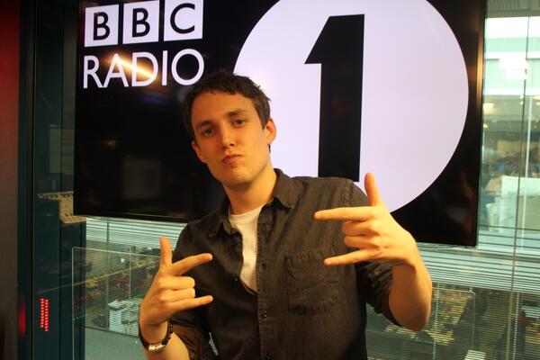 BBCR1's tweet image. If you want @Chris_Stark to win the rap battle, then RT this!