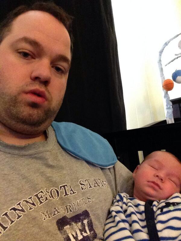 purplerube80's tweet image. @PAKFANVikes not sure I am ready for this story,but we will leave the radio on #heavecry alert #internguy