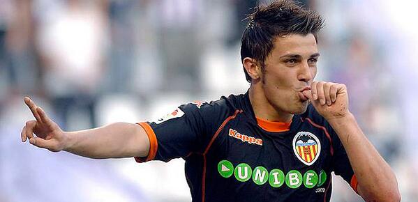 Maria_moreno18's tweet photo. 7. David Villa como ídolo. Ojala esto se vuelva a repetir algún día. http://t.co/81ir4dvtjE