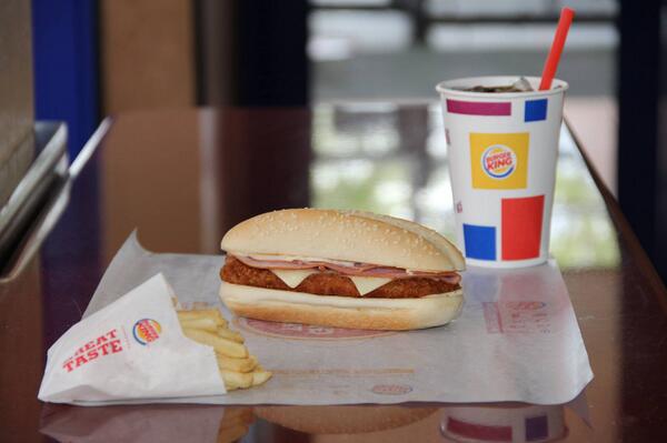 burgerkingpr's tweet photo. #Sabroso! #Francés. Est magnifique! #internacionalesdepollo #burgerkingpr
#sinfiltro http://t.co/NxuUfwO5zU