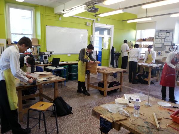 DHSBDT's tweet photo. Busy PRODUCT DESIGN twilights surely result in great GCSE Grades. http://t.co/uG0iL6UrwQ