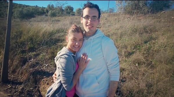 Vanesa_twiitter's tweet photo. Como mí primo @FcoManuel_ST pocos!! :) http://t.co/t7Ne2VK86q