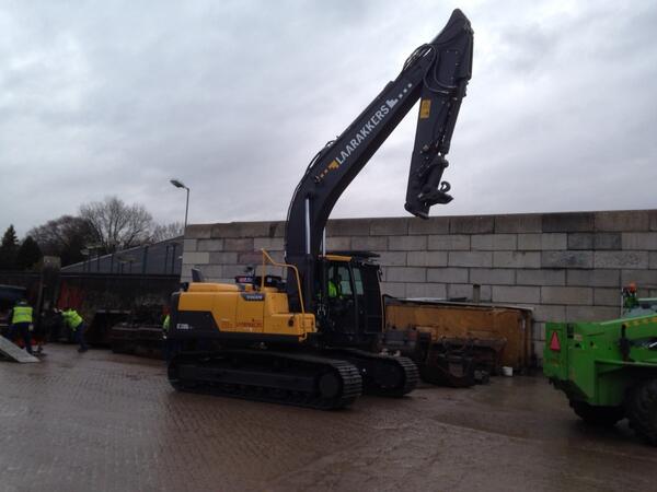 laarakkers's tweet photo. Super trots op onze nieuwe aanwinst... http://t.co/h4I7Wdb0ma