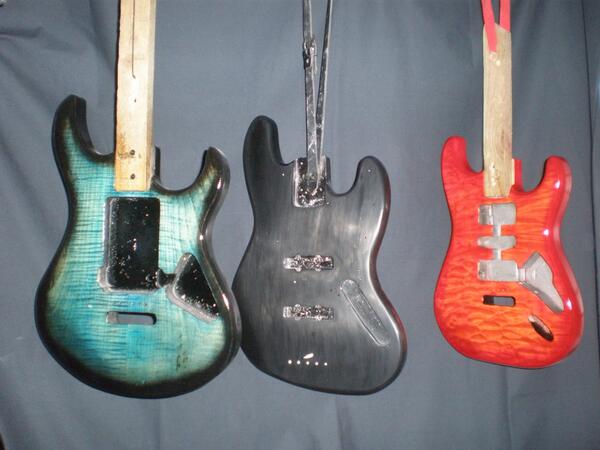 ApexMusicShop's tweet photo. these 3 beauties are just waiting for a good polish and buff up http://t.co/TZqRiphmYN