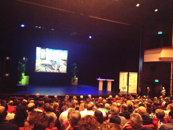 De zaal zit er klaar voor. #sportgalaZLD kan beginnen!