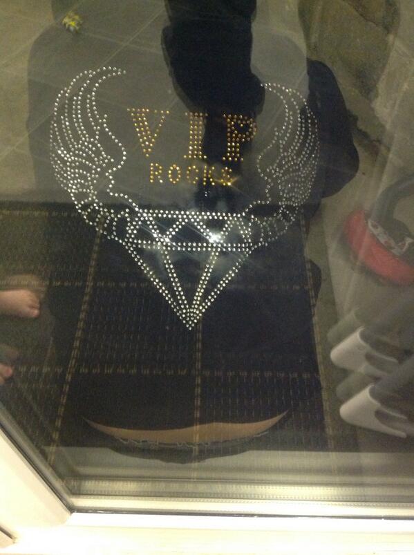 DiamantesRUs's tweet image. Loving this shot! - #VIProcks diamond jacket #Lush