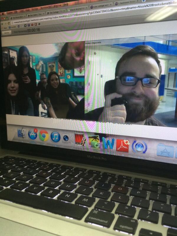 h0neymiso's tweet image. We got to see this guy today #freedrake ~