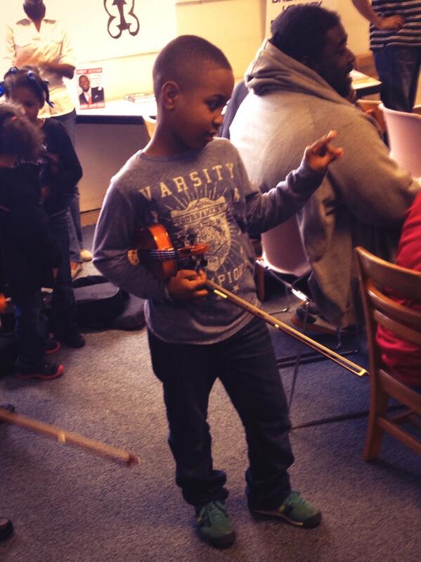 myvillage_jax's tweet photo. Young violin players at the Black History Program at Brentwood Branch Library http://t.co/m4hc7ICvKy