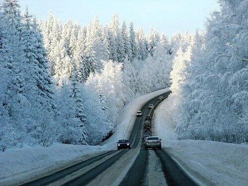 TheEarthPosts's tweet image. Snow Highway, Russia