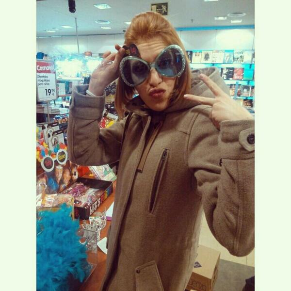 Gafas de mosca ideales para tu disfraz @__alvaroaguado que empiece el #carnaval!!