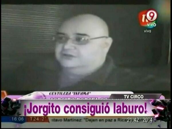 BenditaOk's tweet photo. Porcel Jr al fin consiguió laburo!  ▶https://t.co/rlWOHX9sbK http://t.co/6jZtSSCtKQ