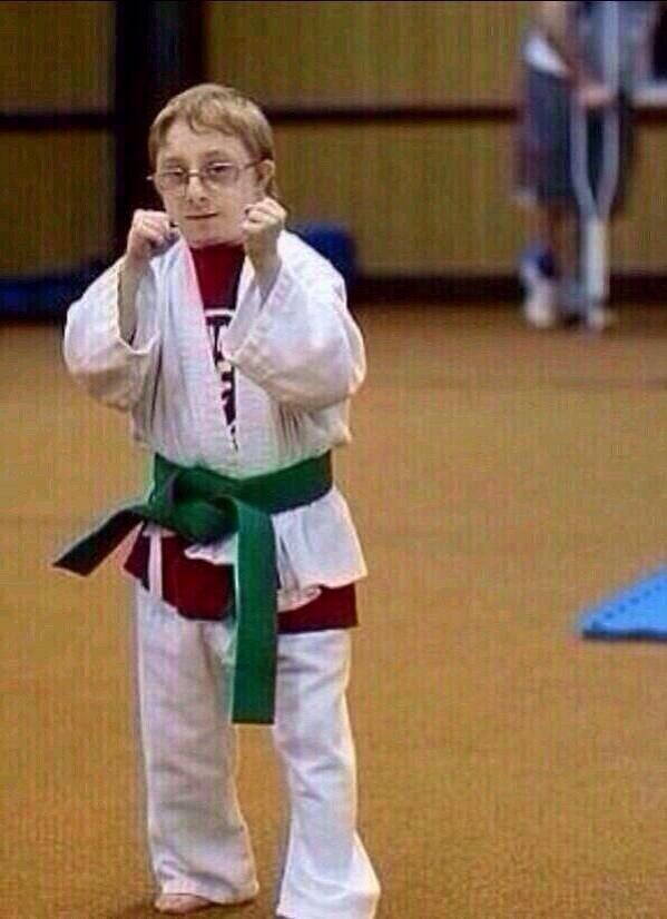 wordstionary's tweet image. When I see someone flirting with bae