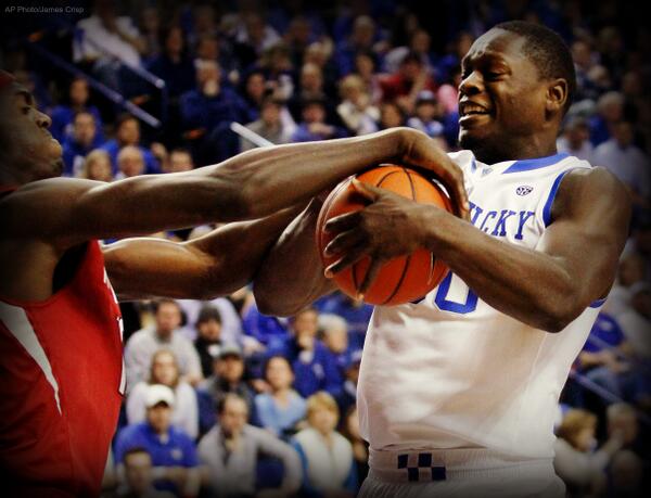 MarchMadnessMBB's tweet photo. The Rupp shaken up!
Razorbacks slash Kentucky in OT and pick up a W on the road 71-67! #ARKvsUK http://t.co/e0KVBC3Hwe