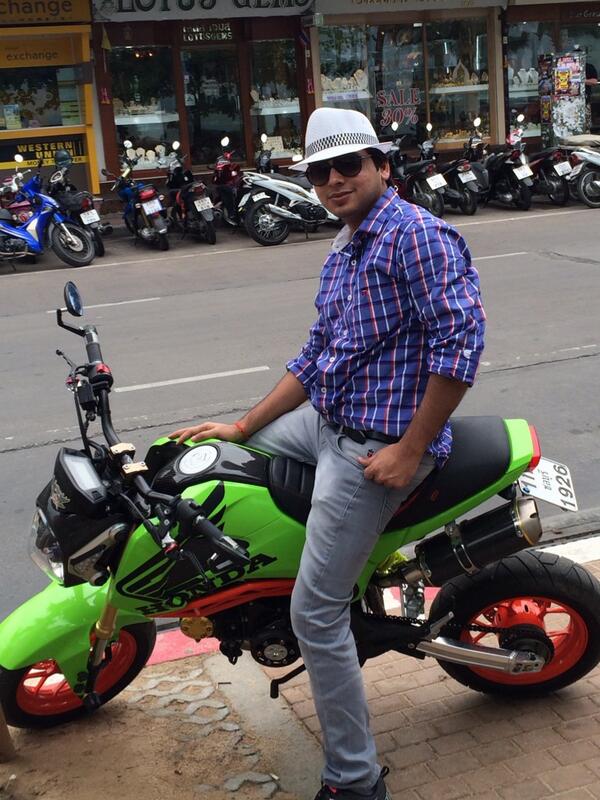 Vipsingh7's tweet image. :)