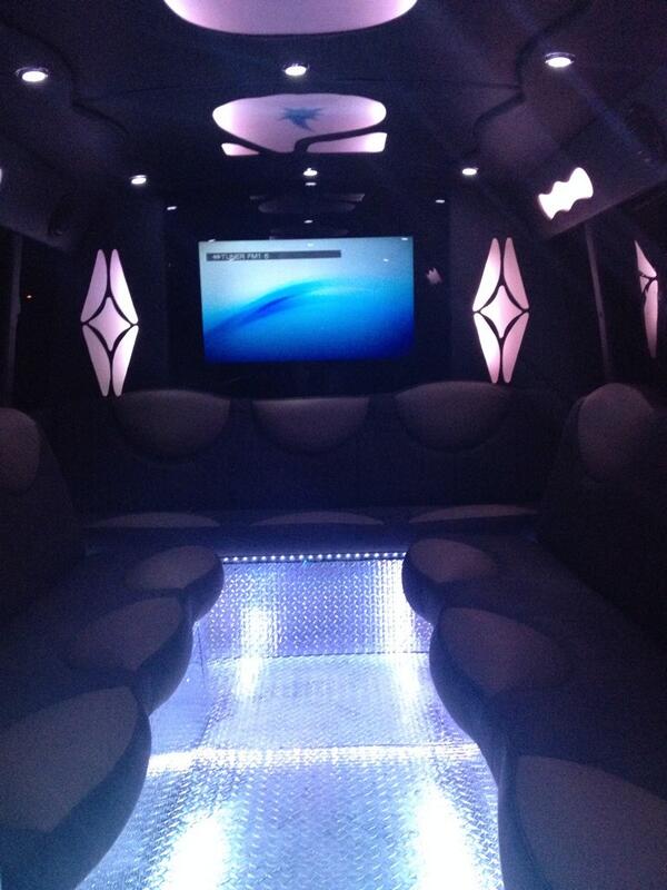 OGLasVegas's tweet photo. OG HAS A NEW PARTY BUS! Come to #OGLV in Style ! RSVP 702-386-9200 ! http://t.co/Pi2xZlczCI