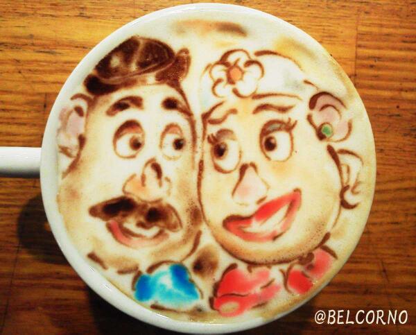 ベルコルノ ラテアートと漫画飯 ラテアート Mr Mrs ポテトヘッド Toy Story Latteart Mr Mrs Potato Head ディズニー ラテアート Latteart トイストーリー Disney Http T Co 3wpm7l6esu ベルコルノ ラテアートと漫画飯 ラテアート Mr Mrs ポテトヘッド Toy Story Latteart Mr Mrs Potato Head ディズニー ラテアート Latteart トイストーリー Disney Http T Co 3wpm7l6esu