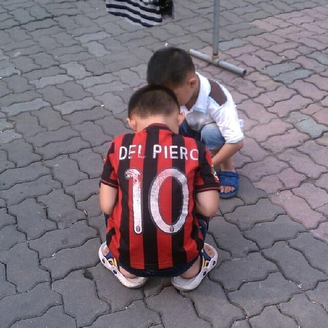 Bhjlm59CIAAUNRb.jpg:large