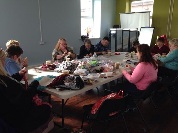 Sew &amp; chat <a href="/PudseyWellbeing/">Pudsey Wellbeing</a> with <a href="/HLNLeeds/">HealthyLivingNetwork</a> Fridays 10-12 making a TTC Quilt all welcome