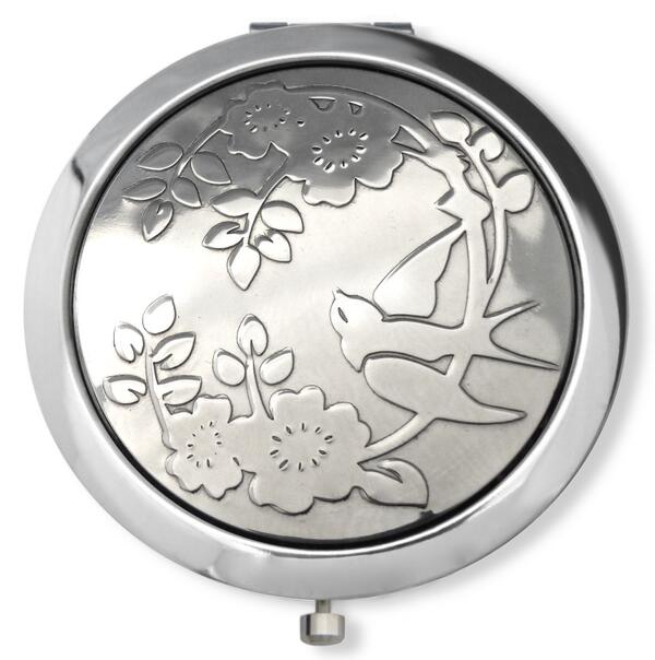janevanroe's tweet image. From today our #Yorkshire pewter compacts are available in USA via Amazon.com! amazon.com/Vanroe-Swallow…