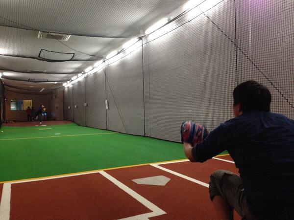 hydepoco's tweet photo. 元ソフトボール部versus野球部元部長 http://t.co/aXpB6h7cYC