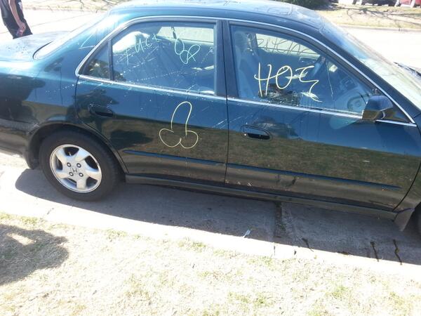 JrRaulito's tweet image. This happen when nobody likes you #lol #onlyatSam