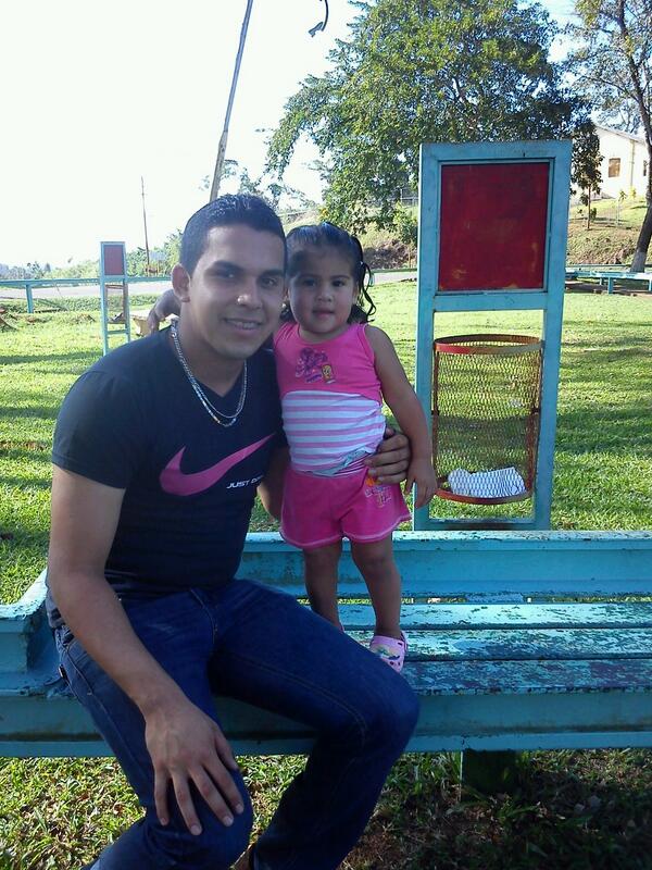 Norbeconter's tweet photo. Te quiero mi niña hermosa http://t.co/hl7j3pOOxk