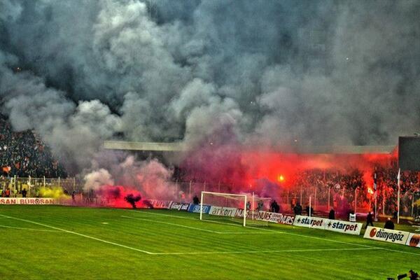 Baş Koyduk Biz Bu sevdaya Turuncuya Beyaza #AdanaTuruncudur