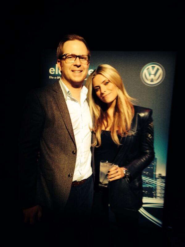 ThomallaSophia's tweet photo. We Love it #vw_electrified http://t.co/Q3ISL2QbQs