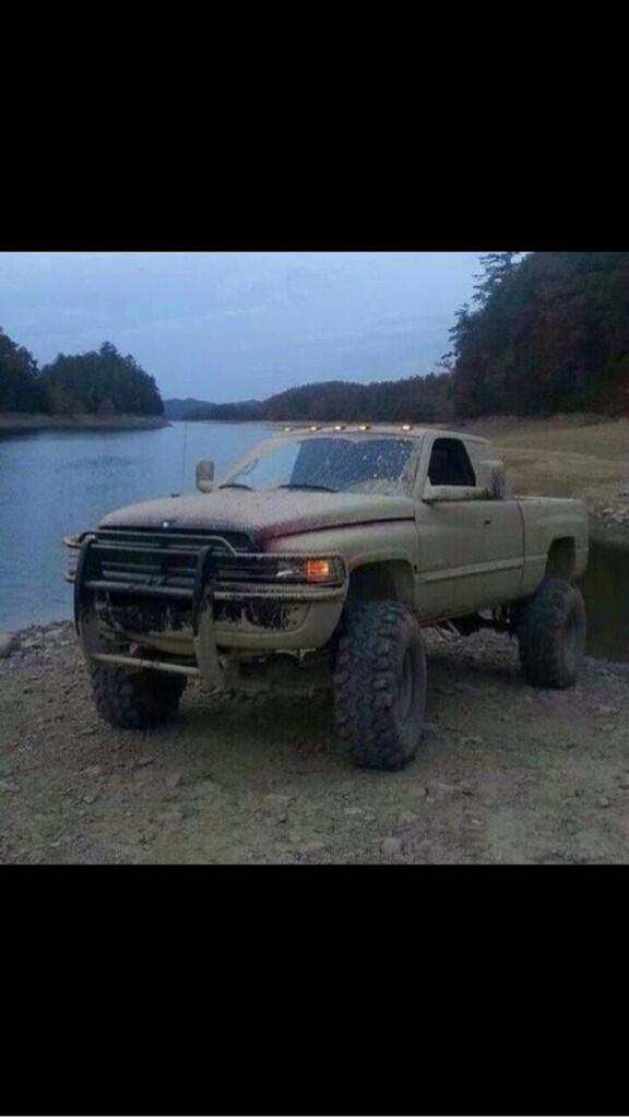 MuddinPics tweet picture
