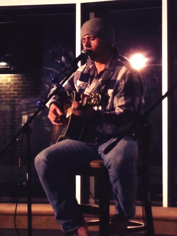 KristenCalabro's tweet image. Kevin Mac in Irazu #SUBLive