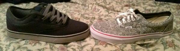 macdoee's tweet photo. New shoes ;) http://t.co/v7O1ZDSEci