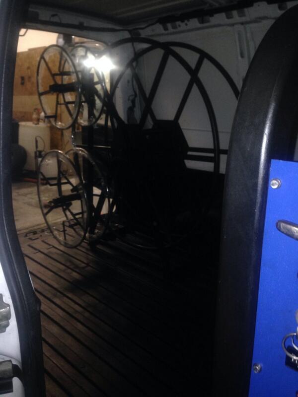 TruckMountGarag's tweet photo. We also rhino lined the bed for them #hydramaster #boxer427 http://t.co/oyBJbekJRN