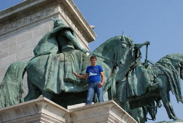 markosean's tweet image. omg can believe I found this photo that my friend took it while we were in Budapest ,  need to go again #funtime2011