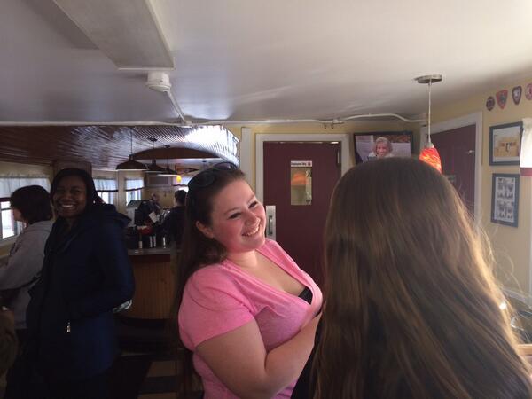 CCWriting_lab's tweet image. Everyone was always smiles today on our way to Rhode Island. It doesn't look like that's gonna change! #NEWCA