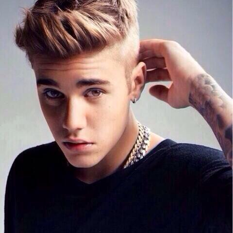 LuvCelebs_JP's tweet photo. 今日3月1日はJustin Bieberの誕生日✨ ついに20歳です💗 http://t.co/VjydBEKEjG