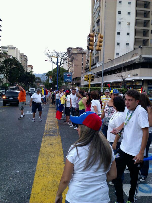 Android_Caracas's tweet image. Protesta pacifica en la Urbina