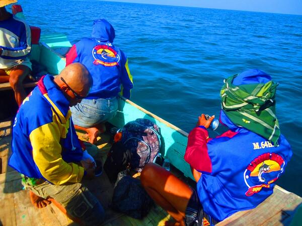 badruslorjhuk's tweet image. mancing di gili labak sumenep part4 lagi pada sibuk #mancingikan