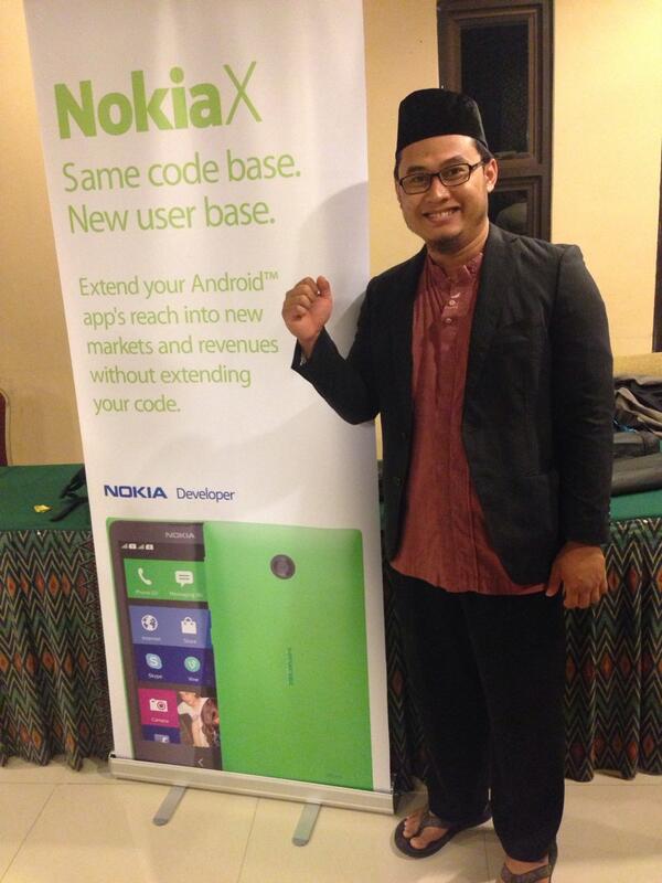 bancakan's tweet photo. Penampakan pak penghulu di event smlm http://t.co/D9dW9lNdwf