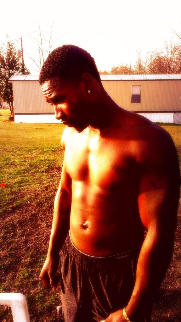 QSimps's tweet image. Summer time ready