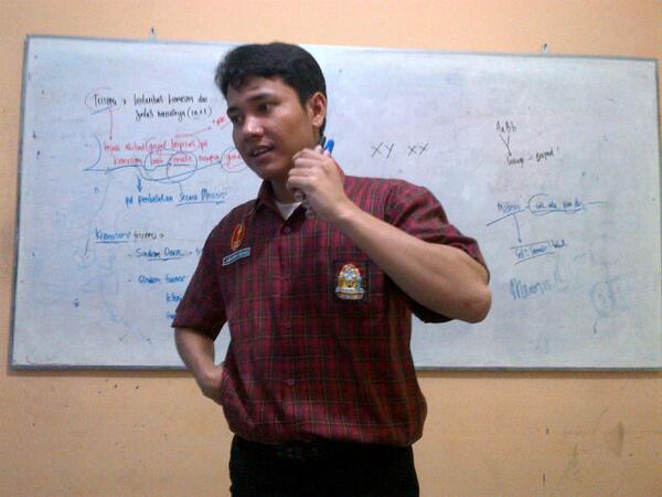 yemimatrg's tweet photo. Wajib! @boyrisman http://t.co/nBKPYkeUHX
