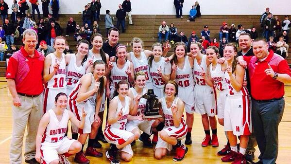 “@haley0804: 🏀District Champs🏀 #goholly #regionals #itsyourtime #proudtobeabroncho <a href="/HollyStudents/">Holly High School</a> ”