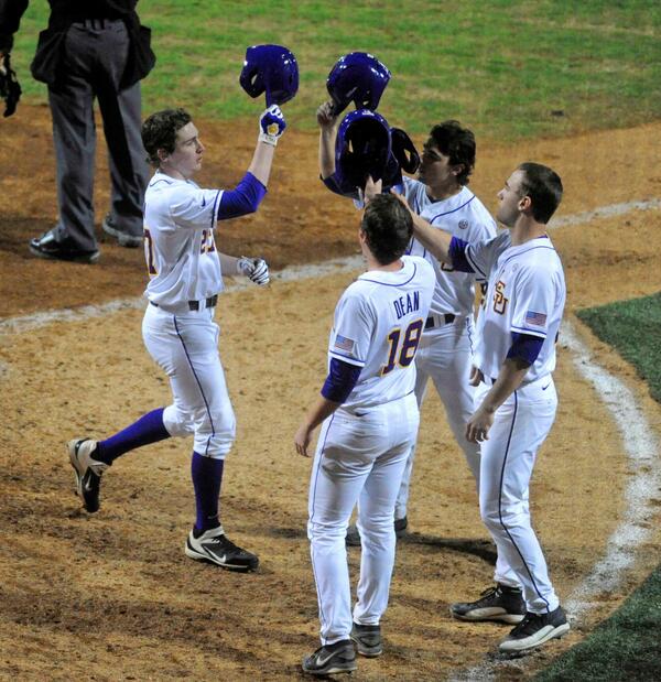CatThrelkeld's tweet photo. LSU's Danny Zardon hits a grand slam against Yale, his first career homer #LSU #Yale @DannyZardon27 @theadvocatebr http://t.co/IDNMkaaUjR